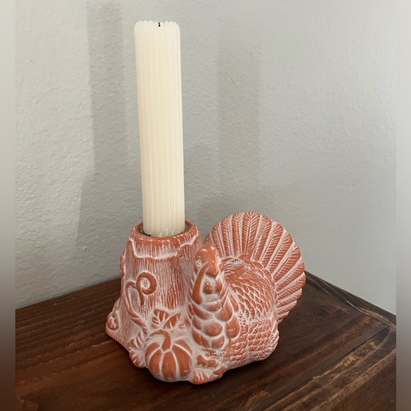 Set of 2 terracotta candle stick holders. - Picture 3 of 9